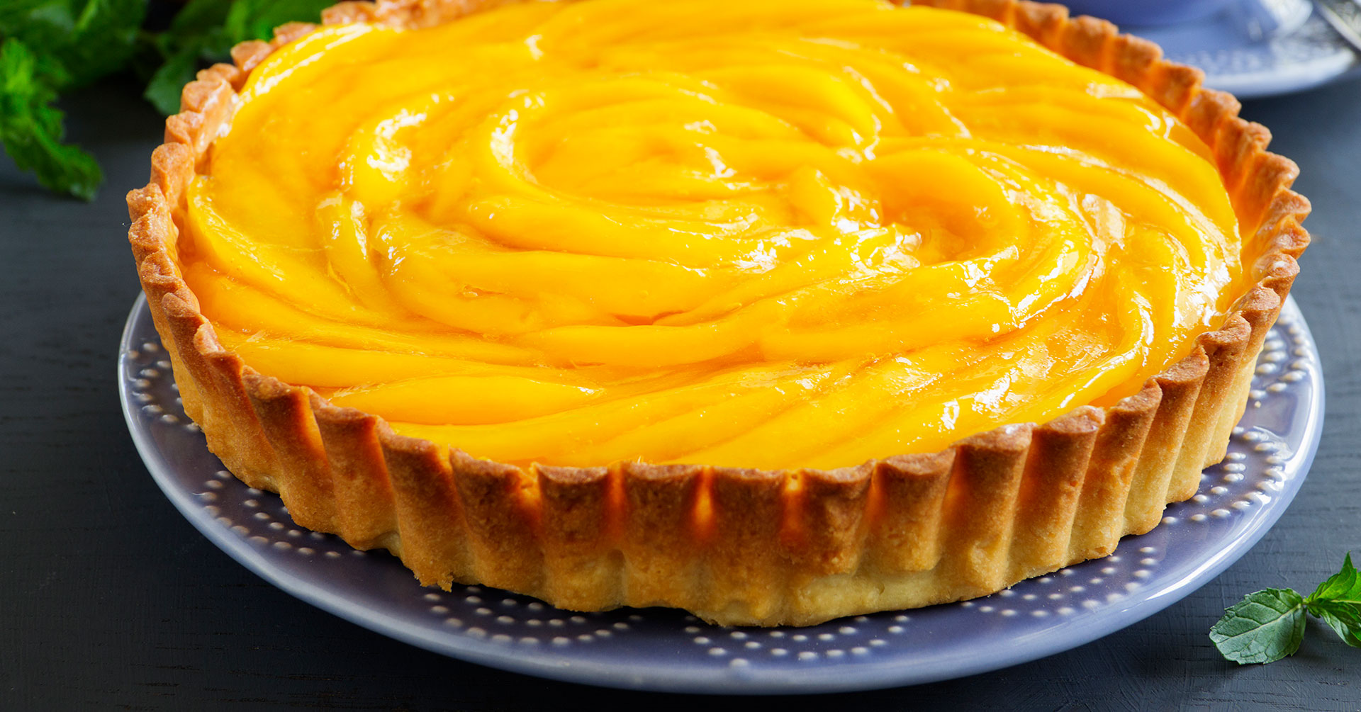 ¡Así debes preparar un delicioso pay de mango y granola!