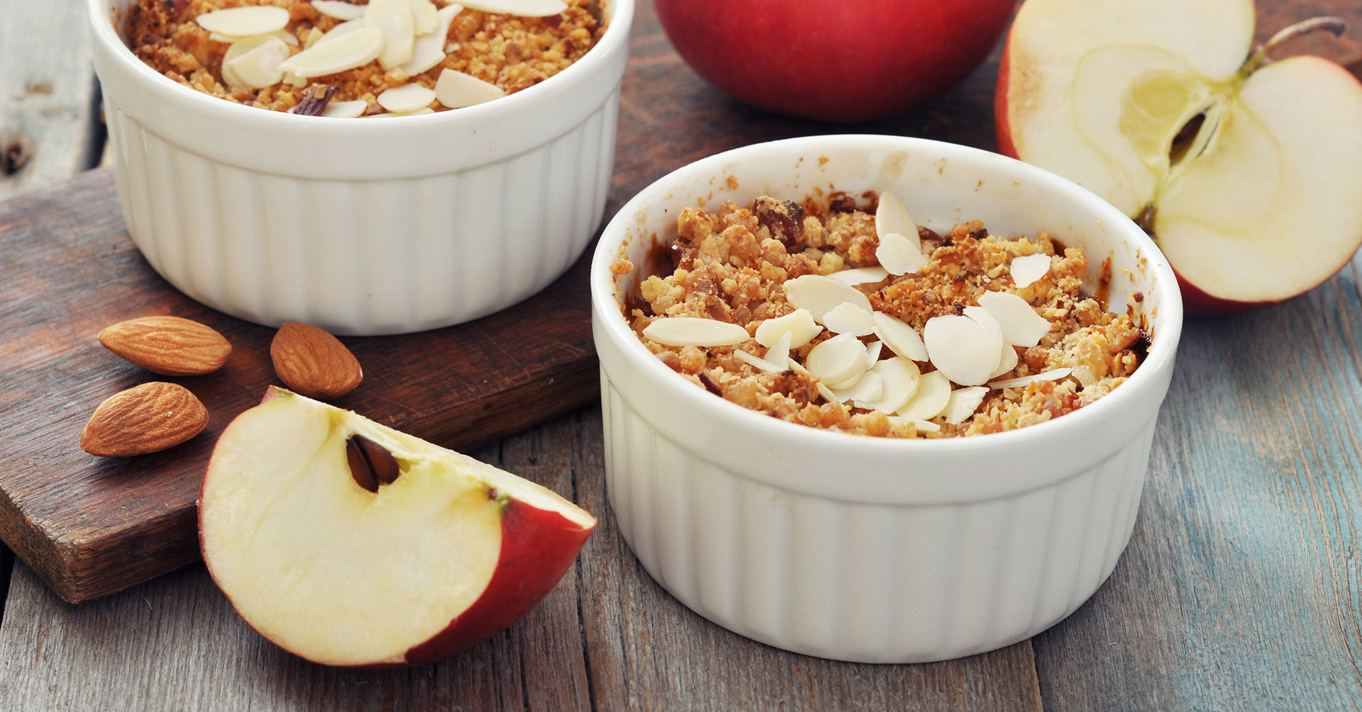 Crumble de manzana con avena y nueces