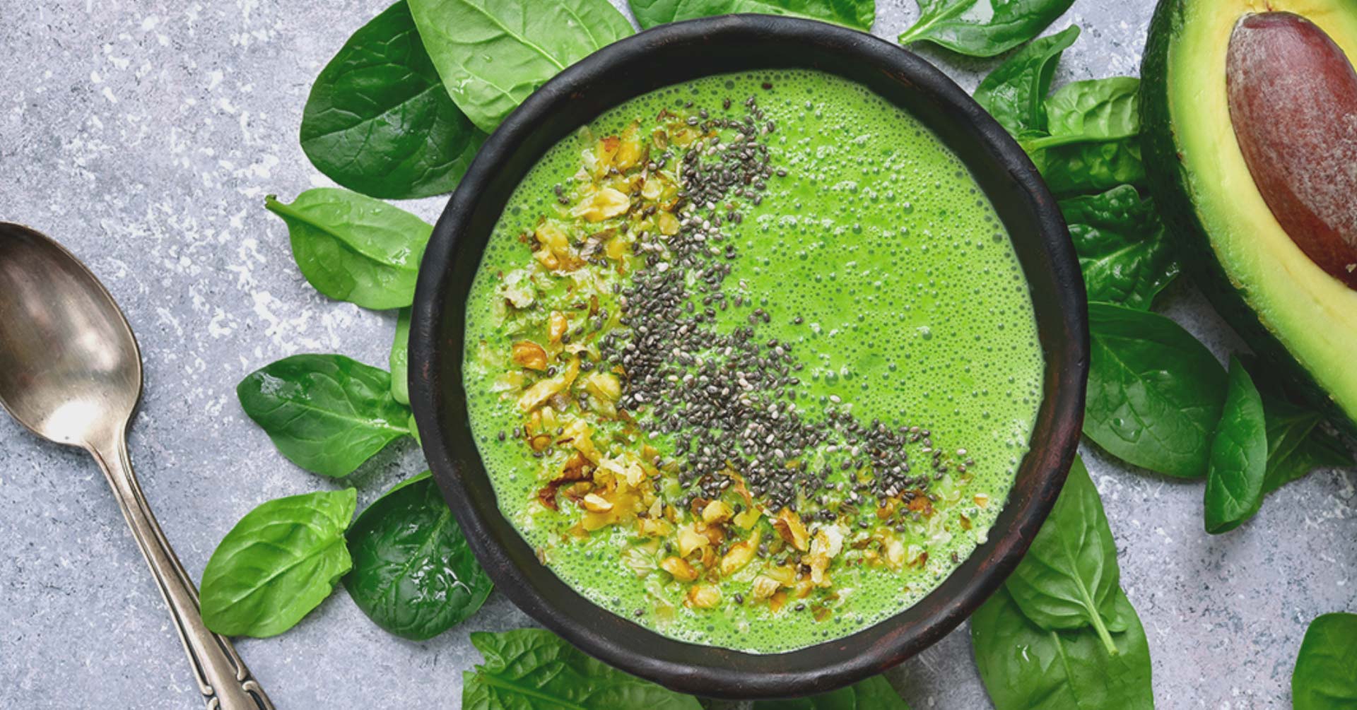 Bowl verde con granola